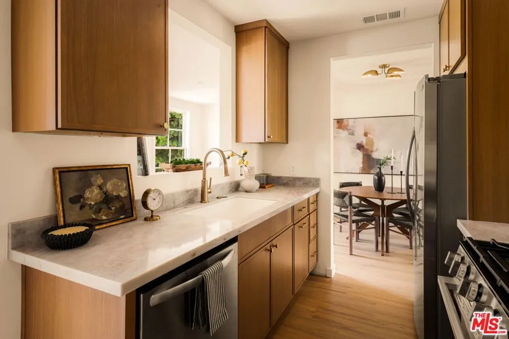 3608 Greenfield Avenue Los Angeles, CA 90034