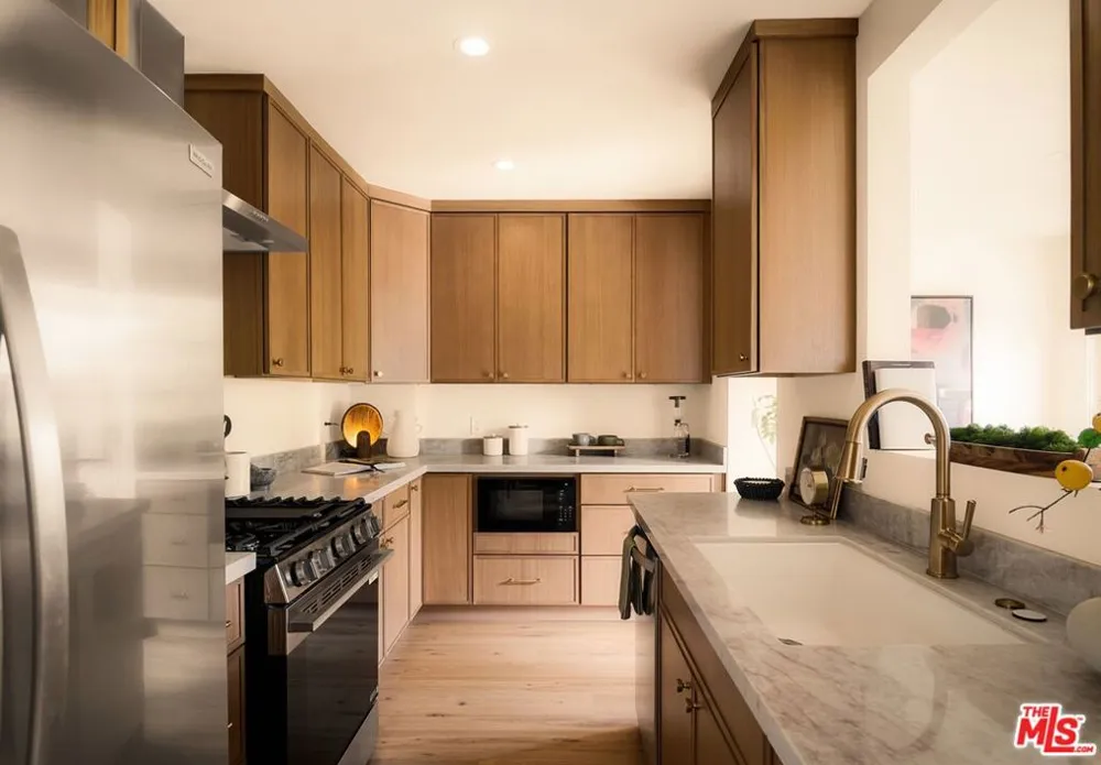 3608 Greenfield Avenue Los Angeles, CA 90034