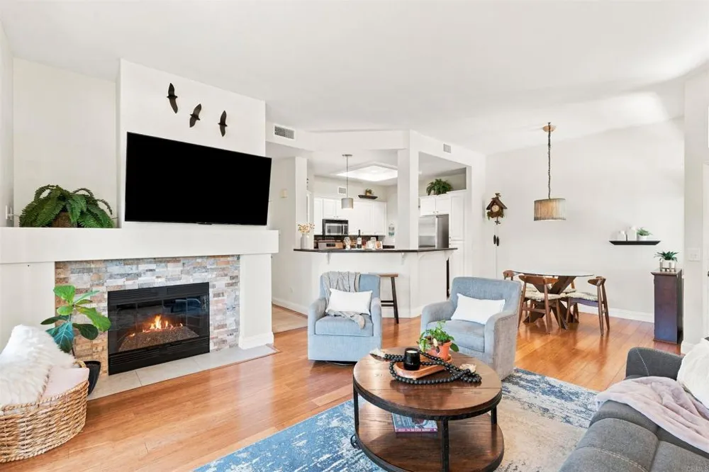 11360 Portobelo Drive #7 San Diego, CA 92124
