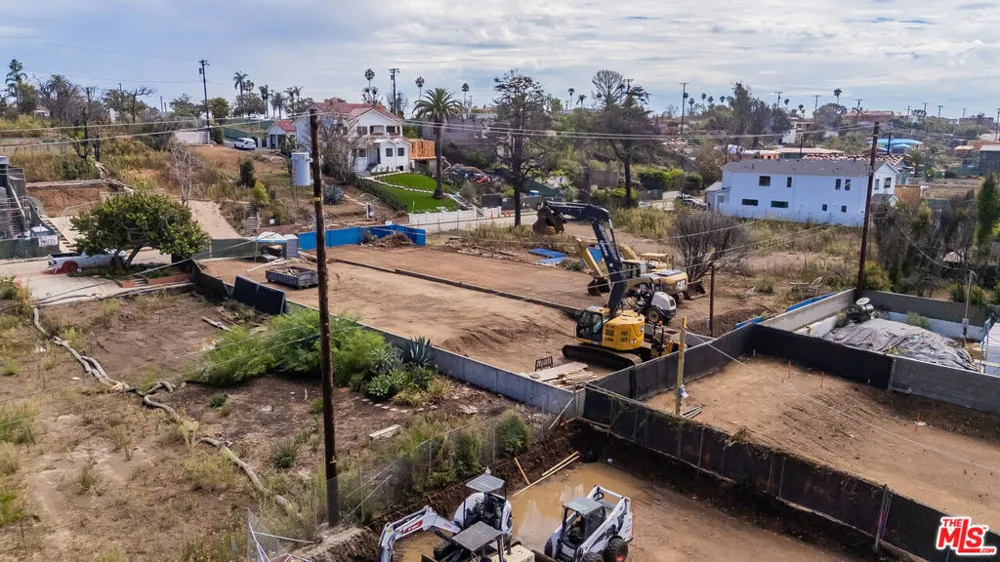 758 Radcliffe Avenue Los Angeles, CA 90272