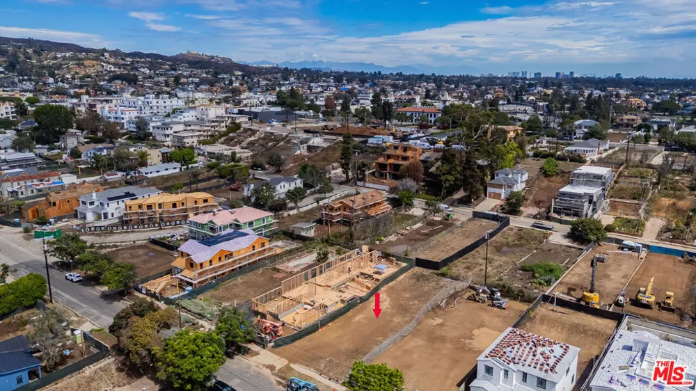 758 Radcliffe Avenue Los Angeles, CA 90272