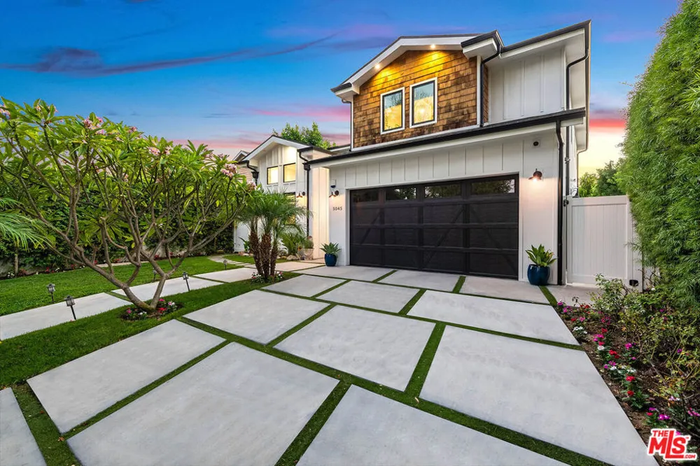 5045 Willowcrest Avenue Toluca Lake, CA 91601