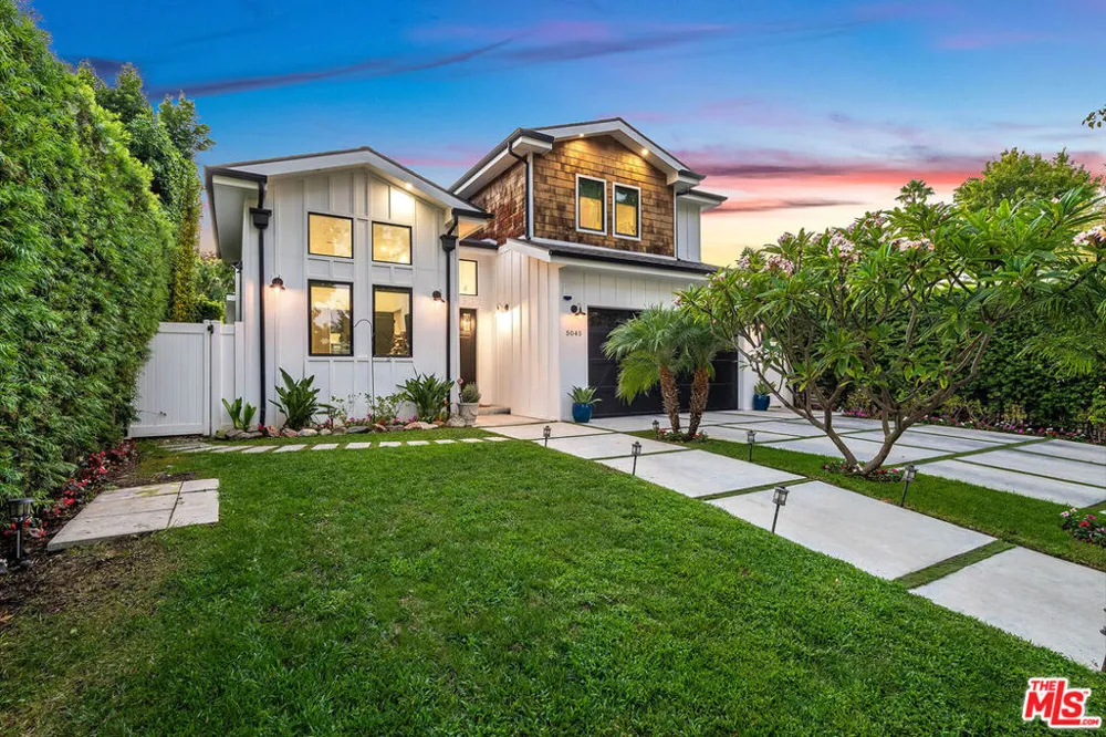5045 Willowcrest Avenue Toluca Lake, CA 91601
