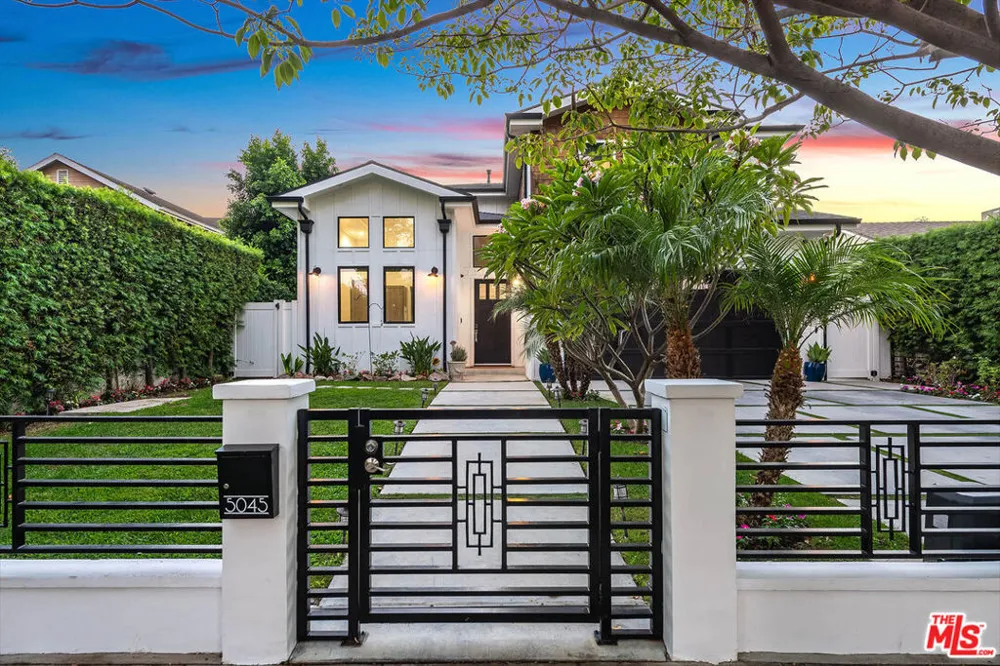 5045 Willowcrest Avenue Toluca Lake, CA 91601