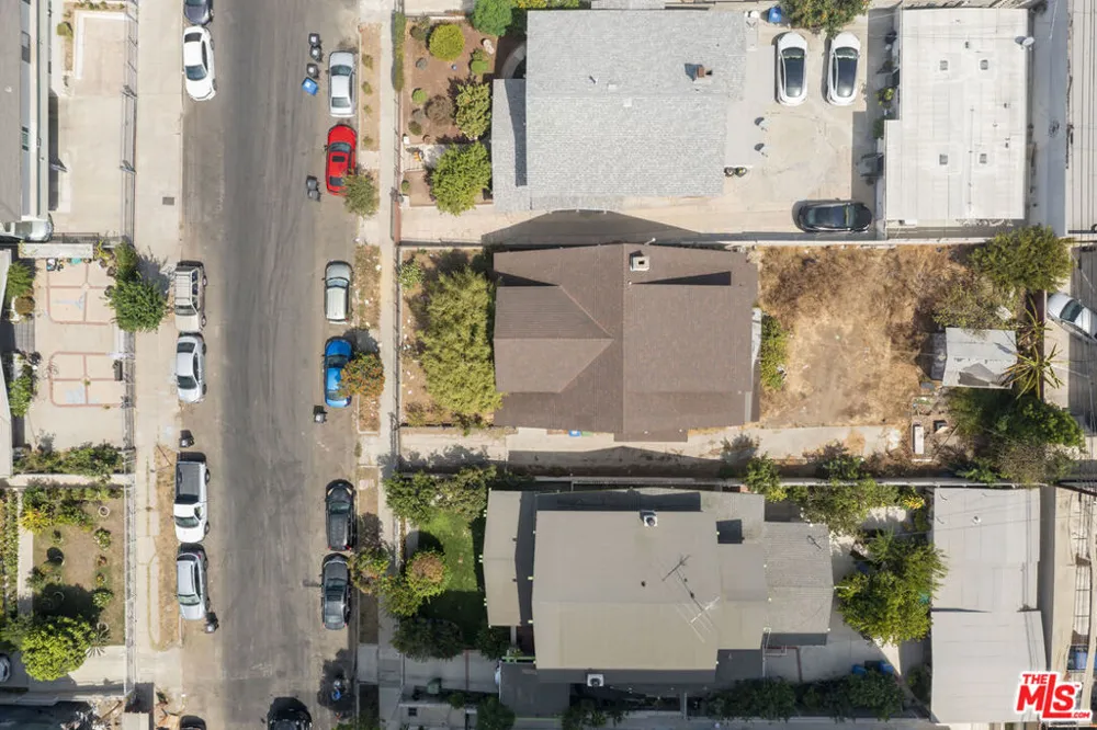 918 S Kingsley Drive Los Angeles, CA 90006