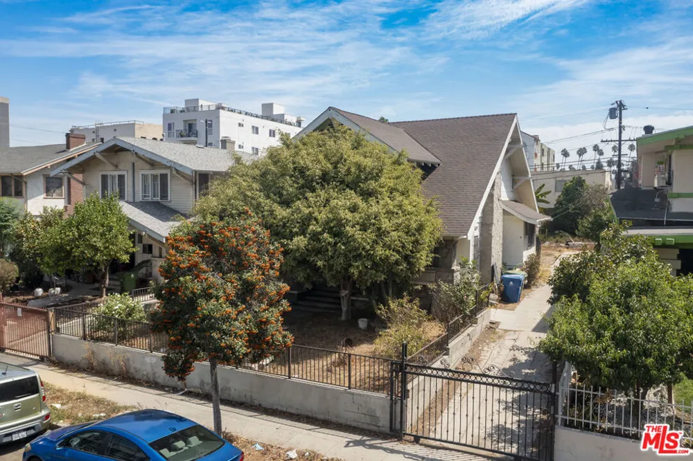 918 S Kingsley Drive Los Angeles, CA 90006