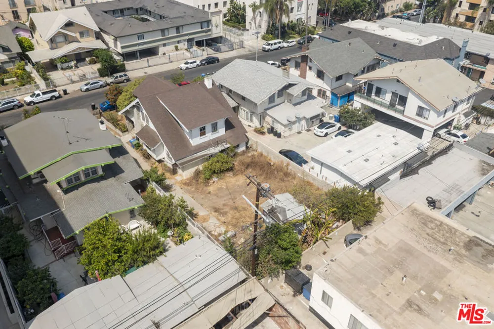 918 S Kingsley Drive Los Angeles, CA 90006