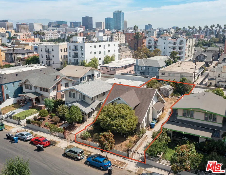 918 S Kingsley Drive Los Angeles, CA 90006