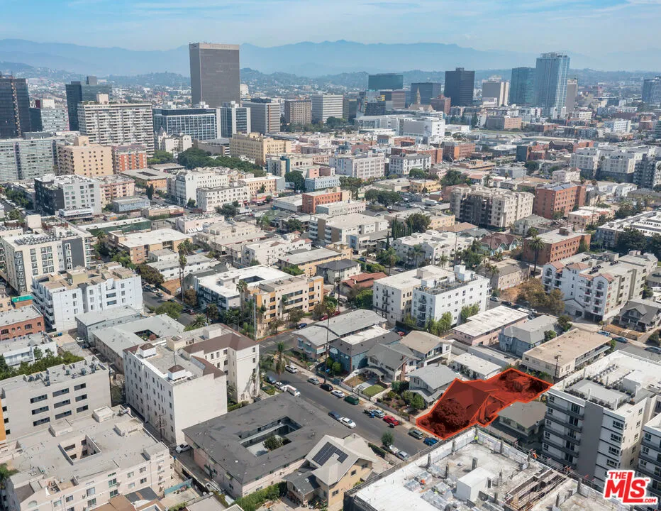 918 S Kingsley Drive Los Angeles, CA 90006