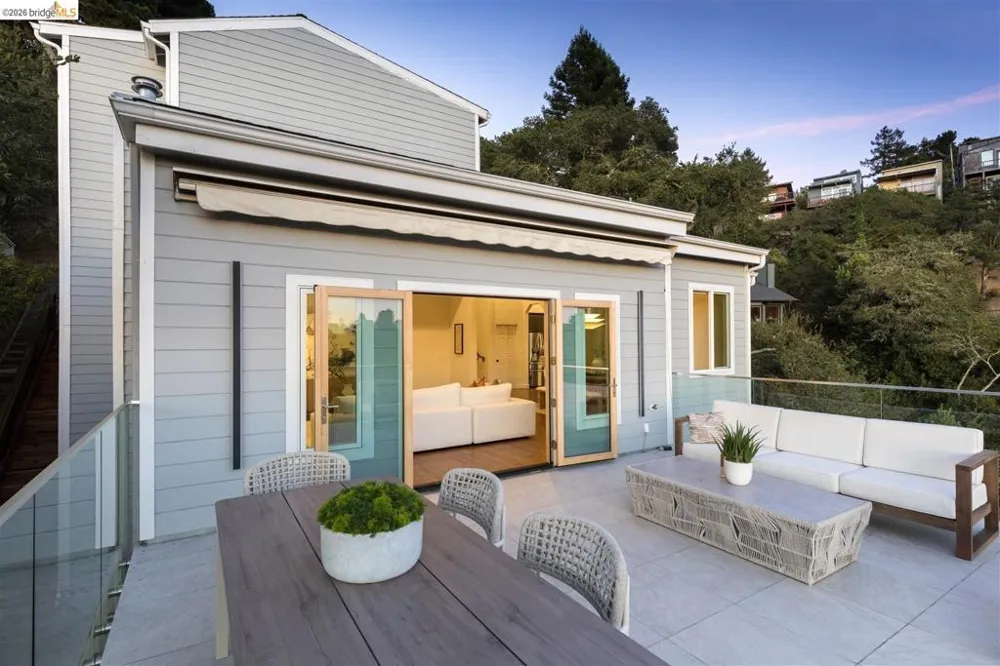 6577 Glen Oaks Way Oakland, CA 94611