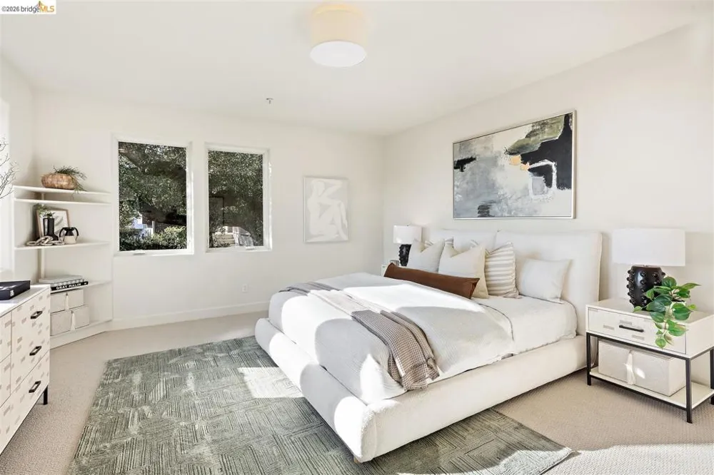 6577 Glen Oaks Way Oakland, CA 94611