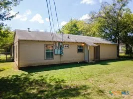 2007 Elkins Avenue Killeen, TX 76541