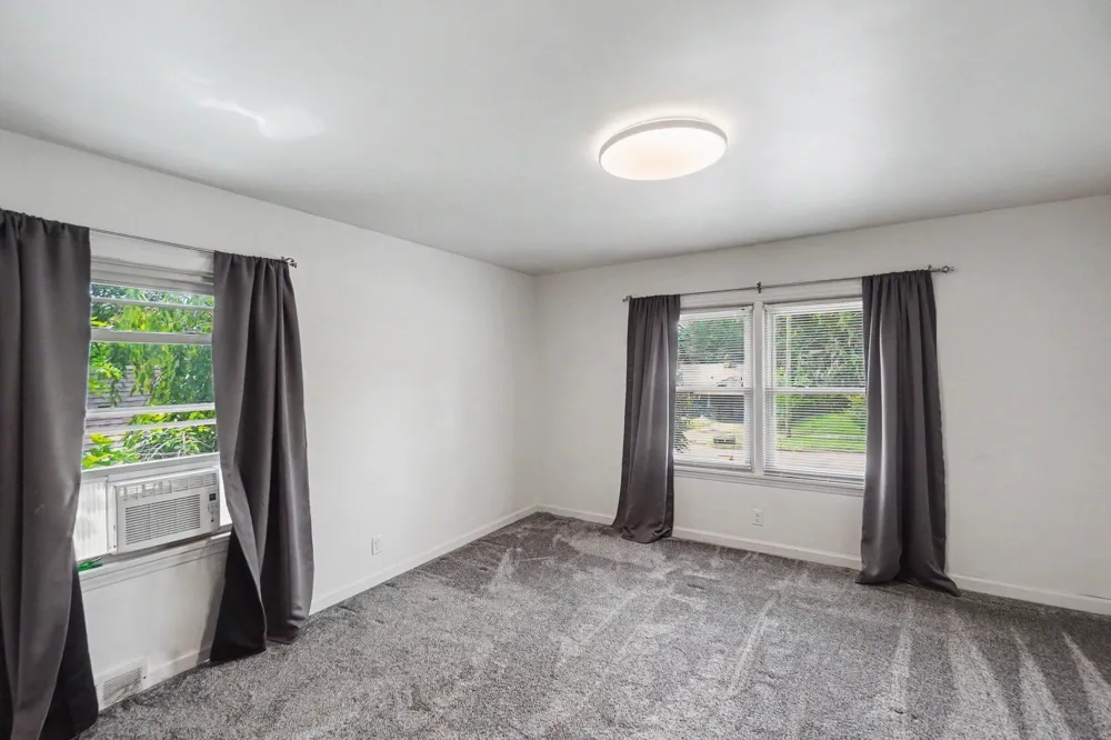 1220 SE Sylvan Avenue SE Grand Rapids, MI 49506