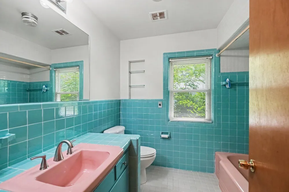 1220 SE Sylvan Avenue SE Grand Rapids, MI 49506