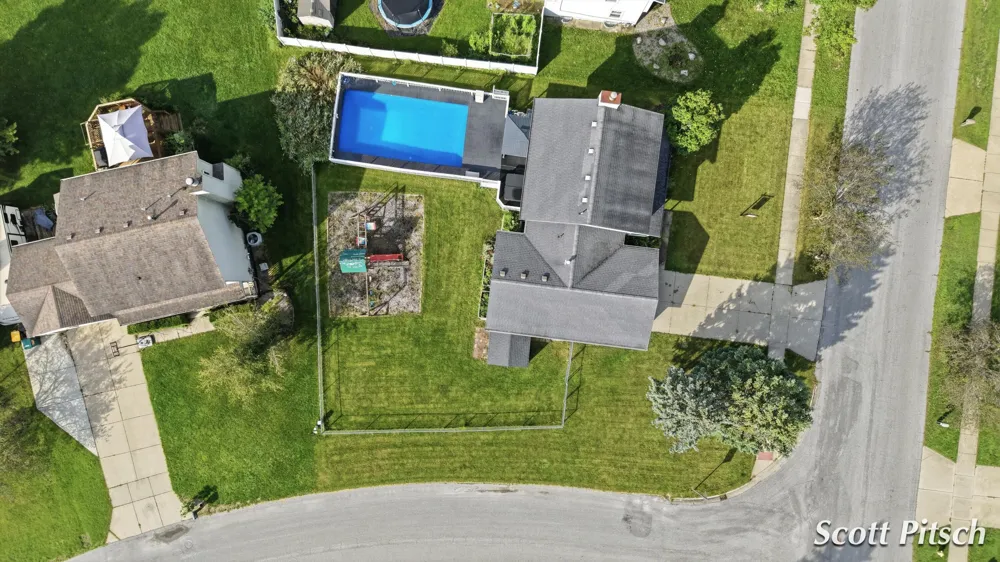 2576 Mapleview Street SE Kentwood, MI 49508