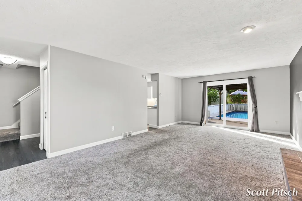 2576 Mapleview Street SE Kentwood, MI 49508