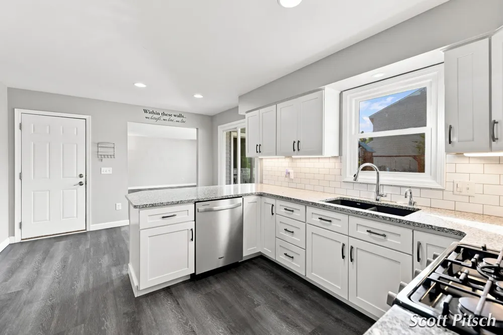 2576 Mapleview Street SE Kentwood, MI 49508