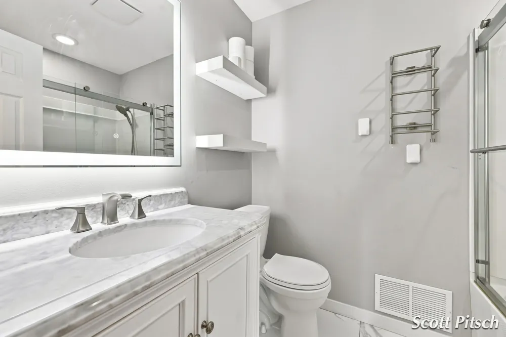 2576 Mapleview Street SE Kentwood, MI 49508