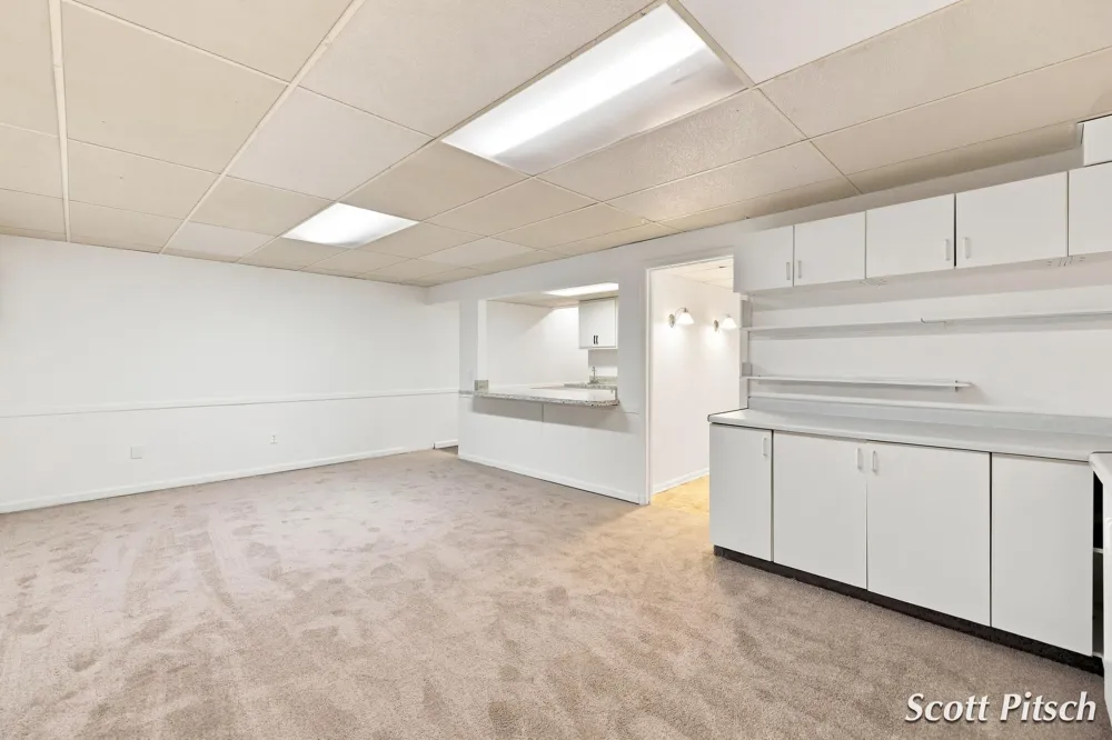 2576 Mapleview Street SE Kentwood, MI 49508
