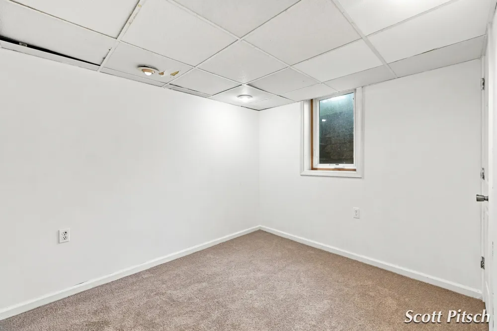 2576 Mapleview Street SE Kentwood, MI 49508