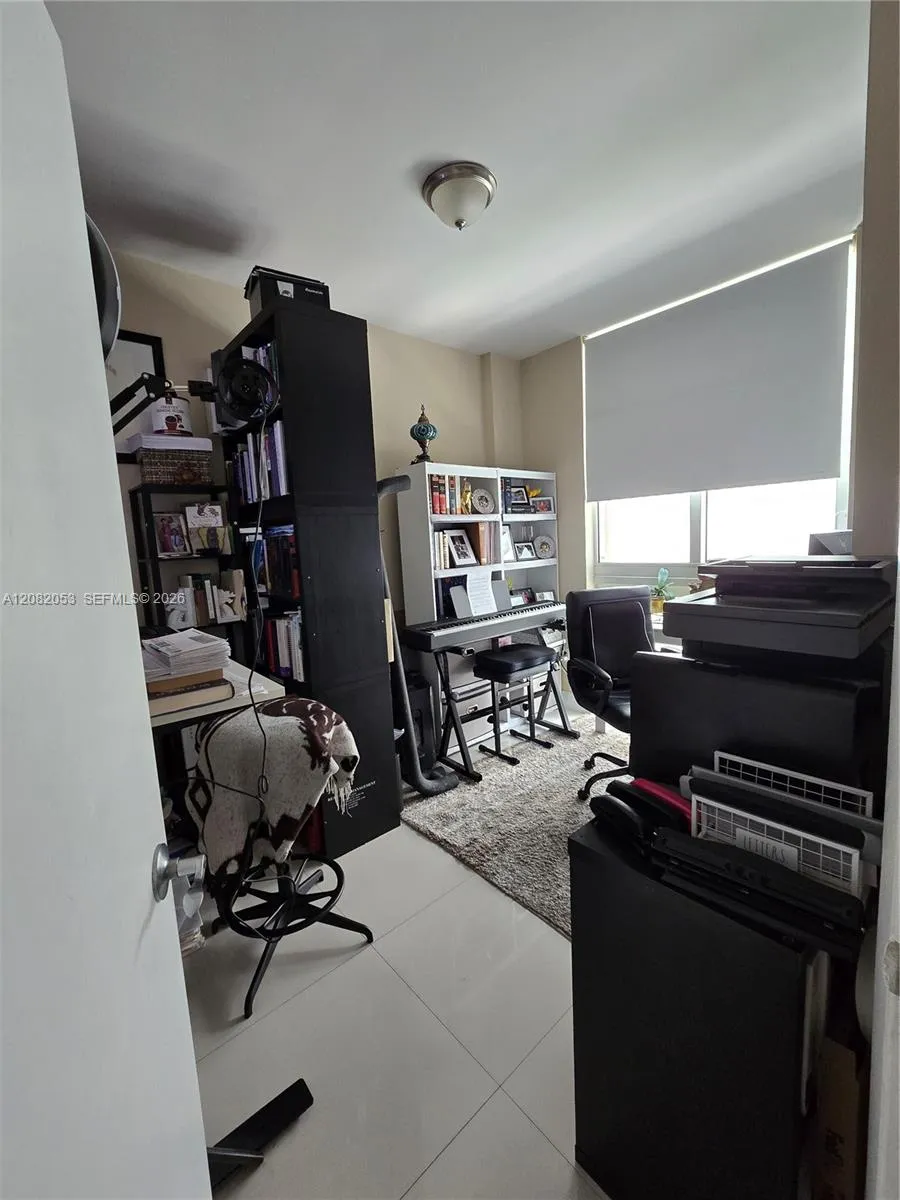 244 Biscayne Blvd #652 Miami, FL 33132