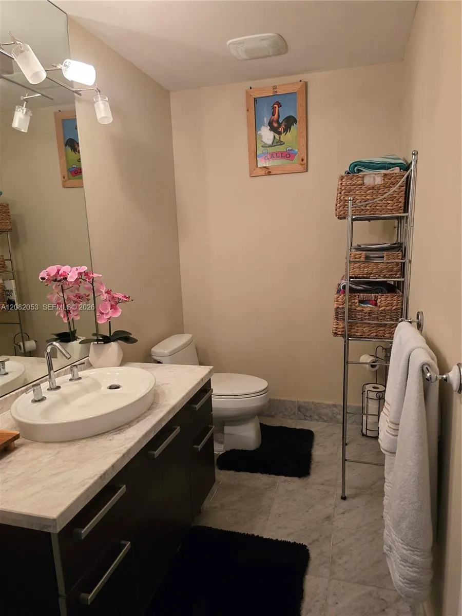 244 Biscayne Blvd #652 Miami, FL 33132