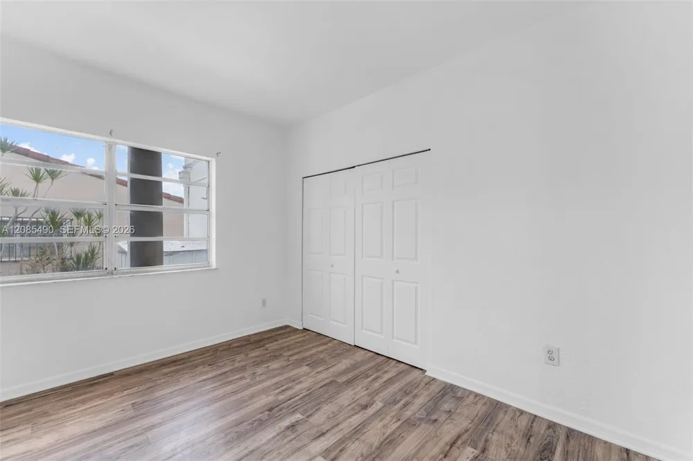 5629 SW 7th St Miami, FL 33134