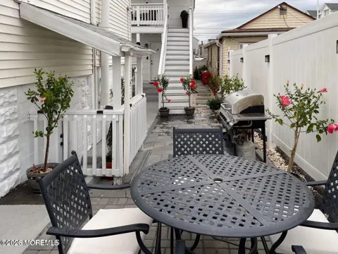 32 Franklin Avenue #2