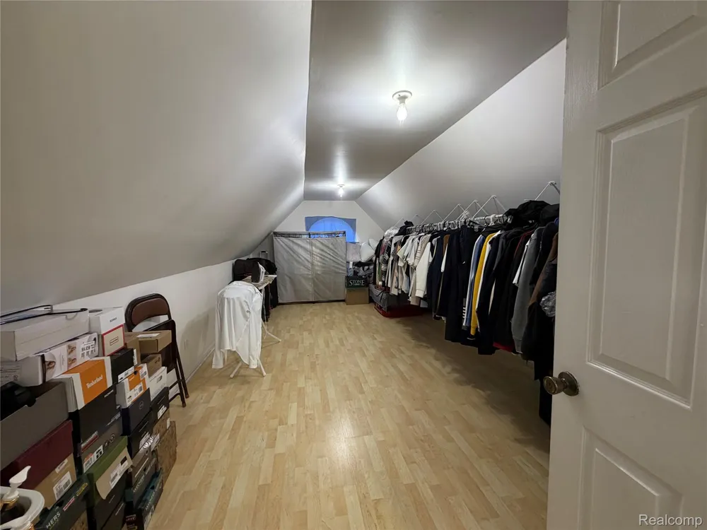 6153 Bianca Court Sterling Heights City, MI 48314