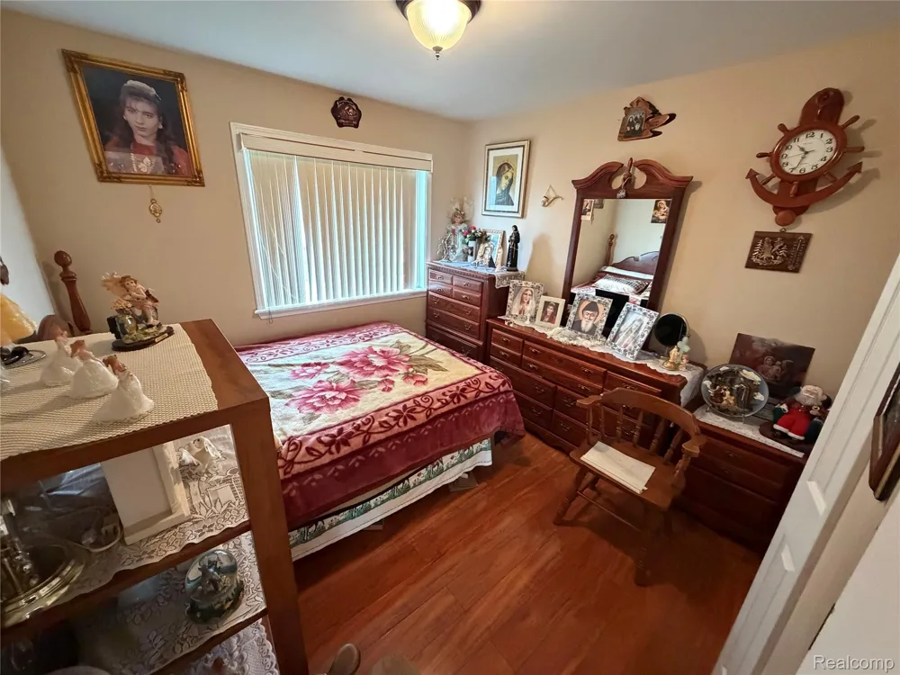 6153 Bianca Court Sterling Heights City, MI 48314