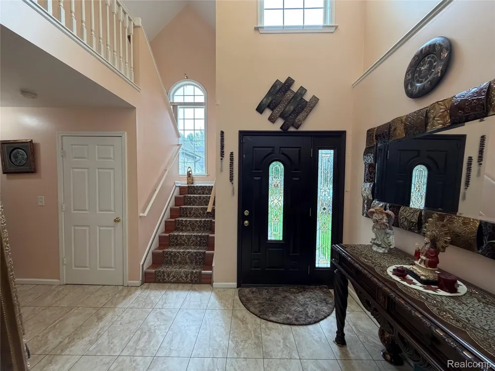 6153 Bianca Court Sterling Heights City, MI 48314