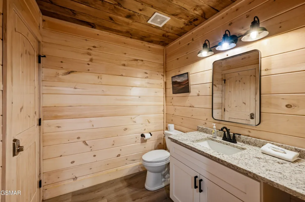 1802 Stone Wood Way Pigeon Forge, TN 37862