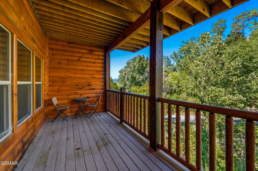 1802 Stone Wood Way Pigeon Forge, TN 37862