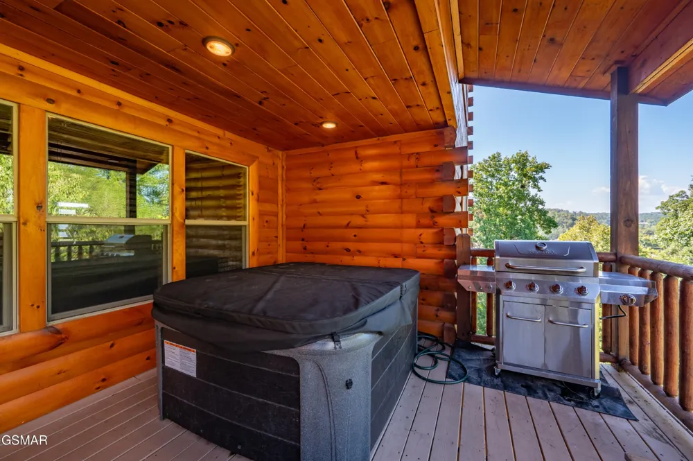 1802 Stone Wood Way Pigeon Forge, TN 37862