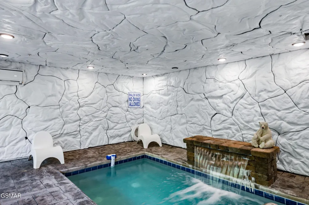 1802 Stone Wood Way Pigeon Forge, TN 37862