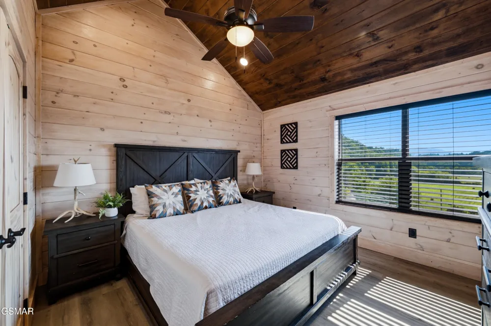 1802 Stone Wood Way Pigeon Forge, TN 37862