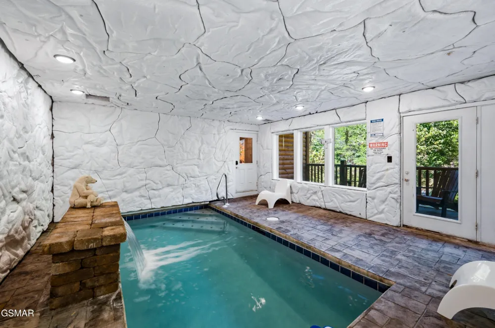 1802 Stone Wood Way Pigeon Forge, TN 37862