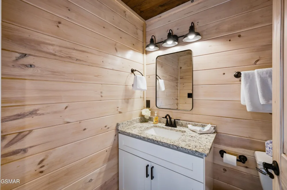 1802 Stone Wood Way Pigeon Forge, TN 37862