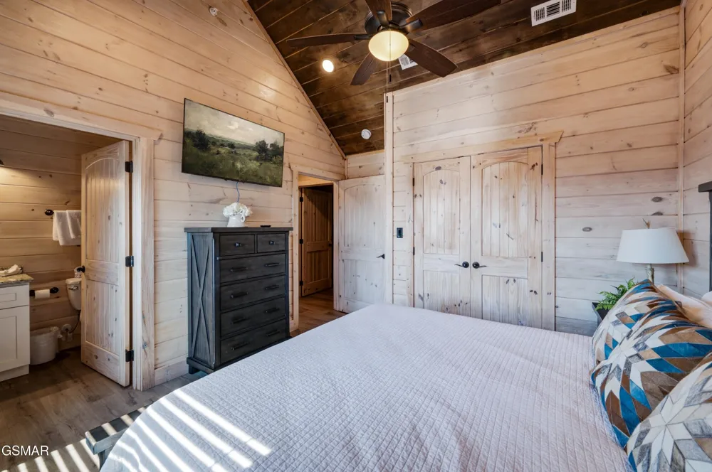1802 Stone Wood Way Pigeon Forge, TN 37862