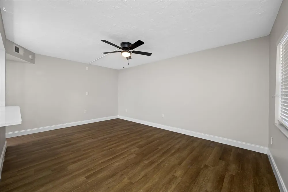 1500 W BAY DRIVE #206 Largo, FL 33770