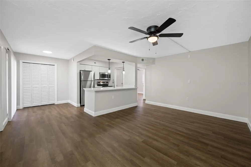 1500 W BAY DRIVE #206 Largo, FL 33770