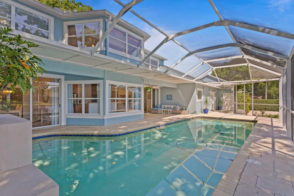 13548 LAKE MAGDALENE DRIVE Tampa, FL 33613