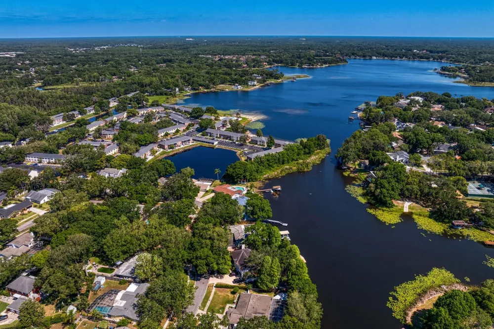 13548 LAKE MAGDALENE DRIVE Tampa, FL 33613