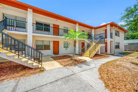 1767 S LEO LANE S #104