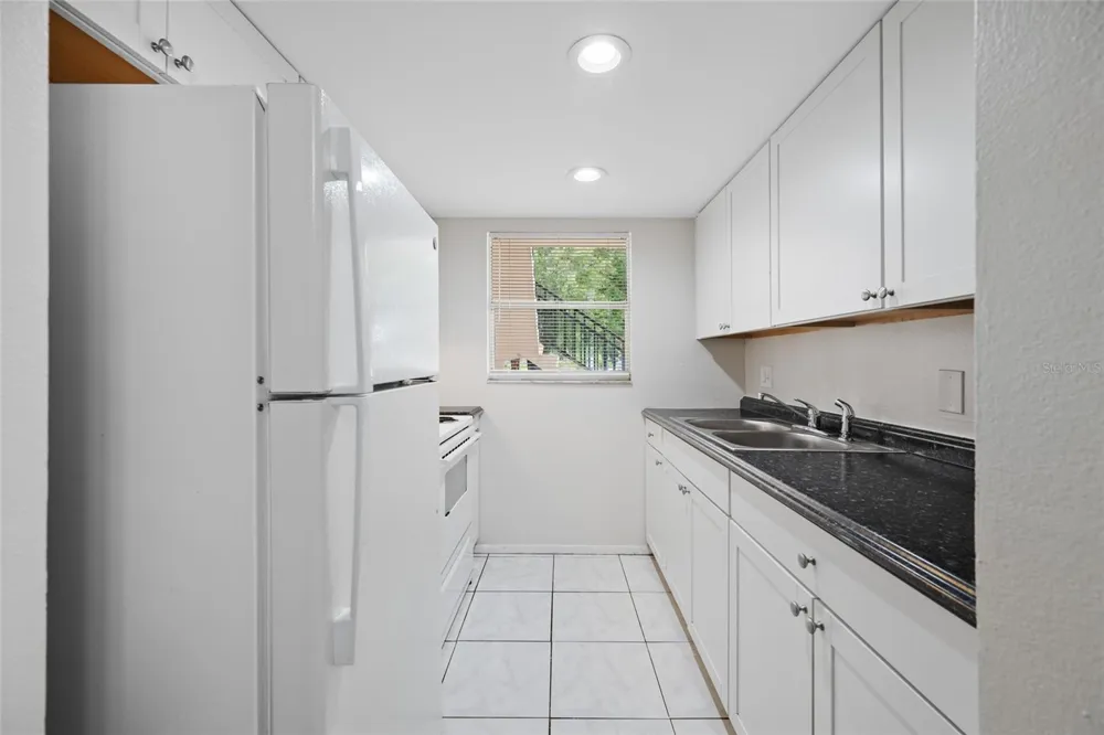 1767 S LEO LANE S #104 Clearwater, FL 33755