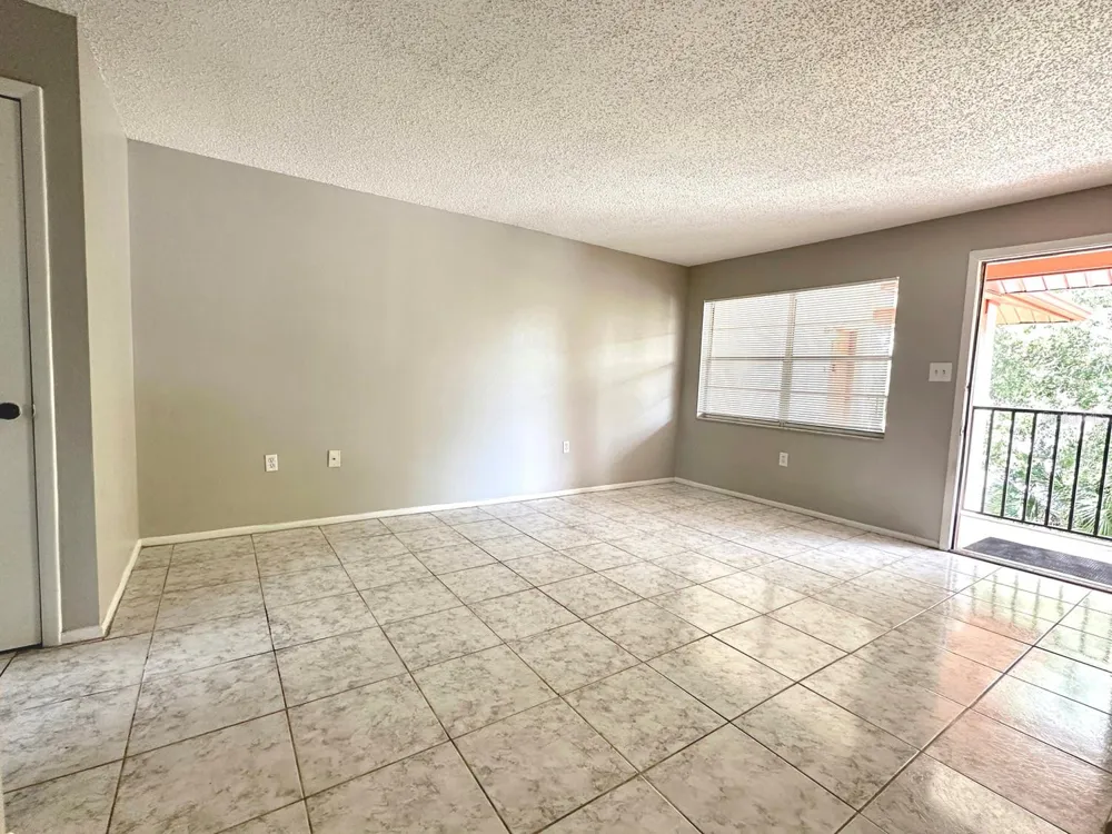 1767 S LEO LANE S #104 Clearwater, FL 33755
