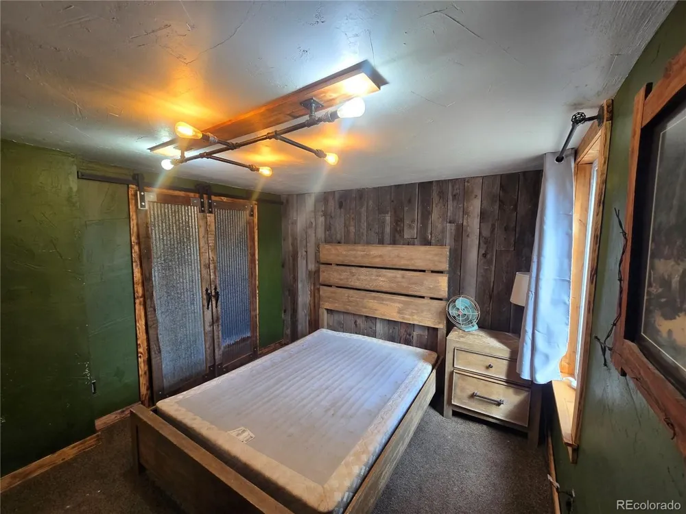 207 W Eaton Avenue Cripple Creek, CO 80813