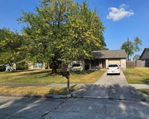 12522 Ridgelow Lane