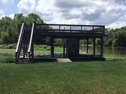 351 S Lakeside Drive