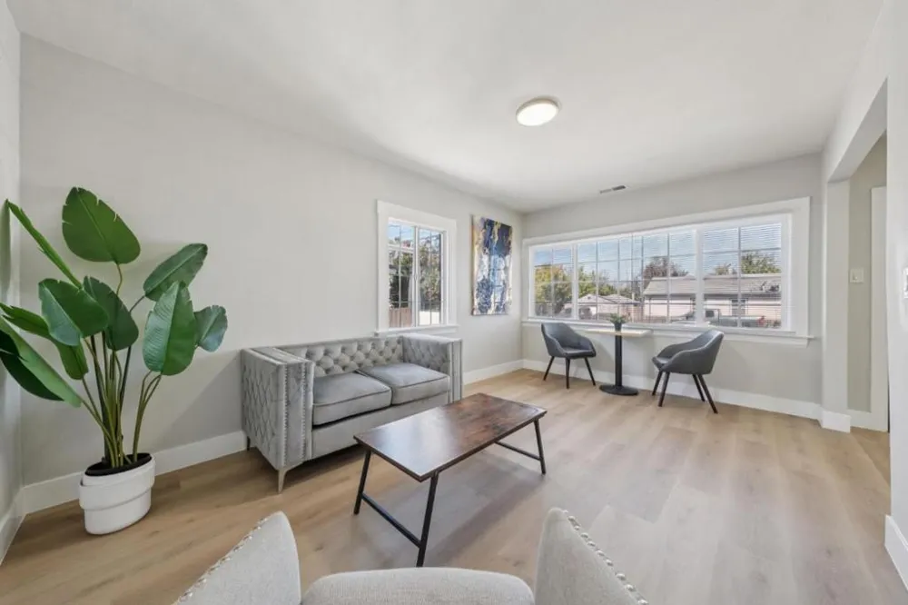 1042 69th Avenue Oakland, CA 94621